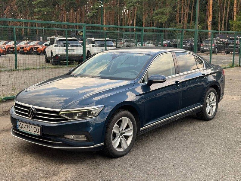 Volkswagen Passat (ELEGANCE)