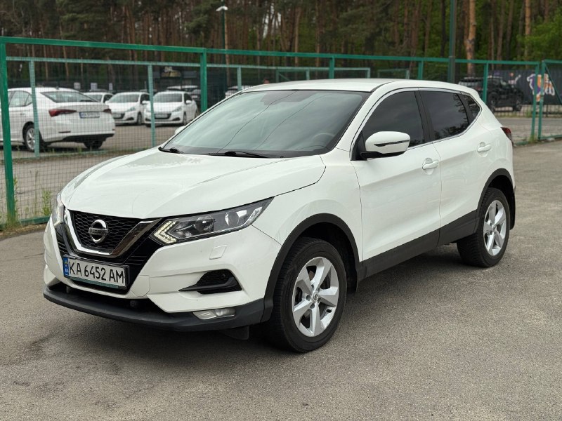 Nissan Qashqai 2WD (ACENTA+PARKING)