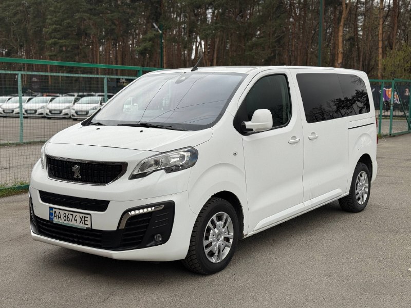 Peugeot Traveller L2 (BUSINESS)